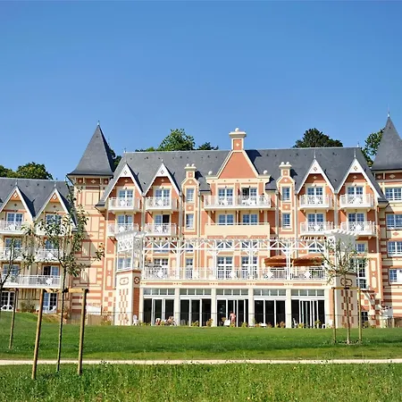 Relaxing Wellness Getaway In Bagnoles *
